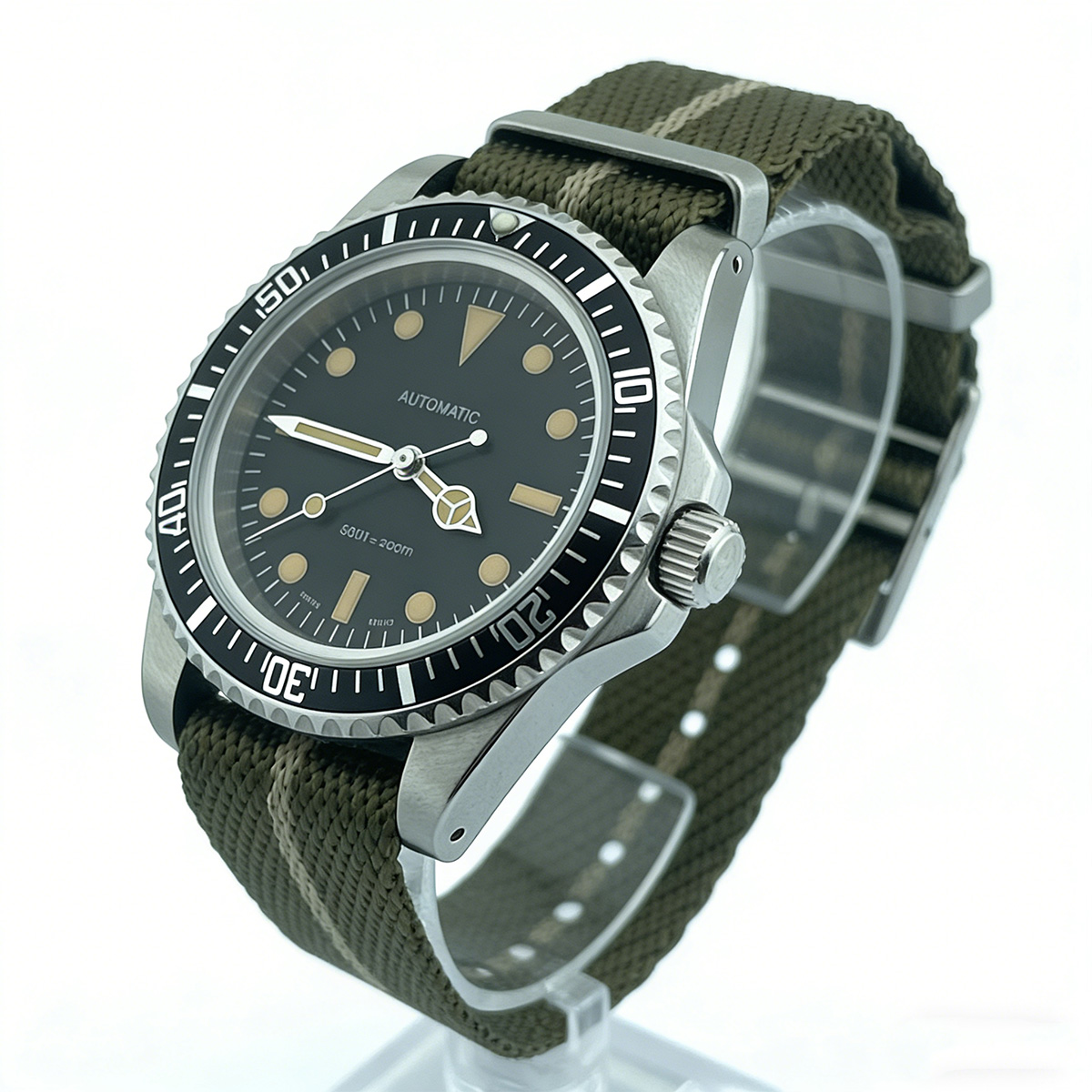 39.5mm Diver Retro Watch Sapph - Tropic Strap Vintage review and price